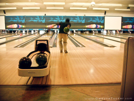 dwaynetucker-bowling dwaynetucker bowling Merry Christmas from DwayneTucker.com